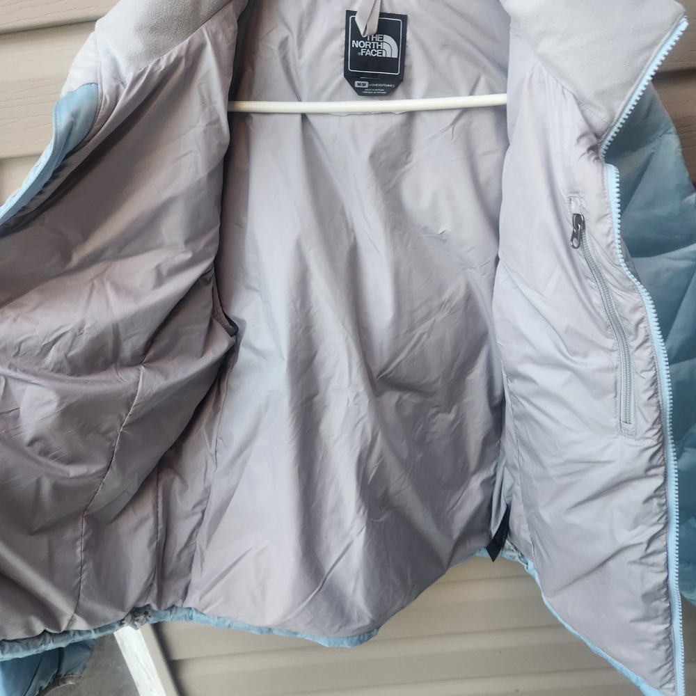 The North Face Womens Light Blue Puffer Jacket Size Medium - Picture 10 of 12